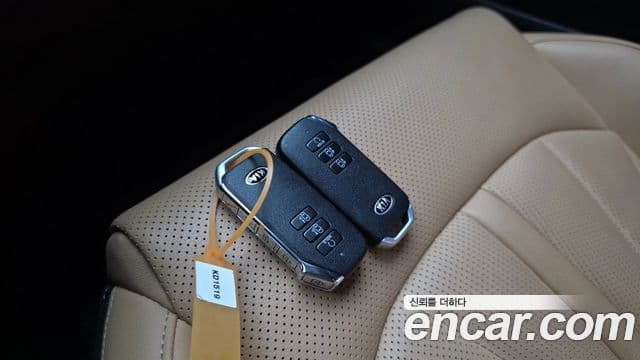 Kia K5 2021 — Şəkil 16/20