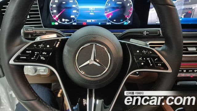 Mercedes-Benz GLE-Class 2025 — ფოტო 14/20