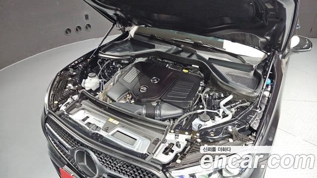Mercedes-Benz GLC-Class 2025 — Şəkil 28/30