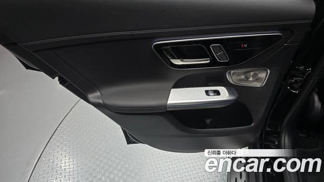 Mercedes-Benz GLC-Class 2025 — Şəkil 23/30