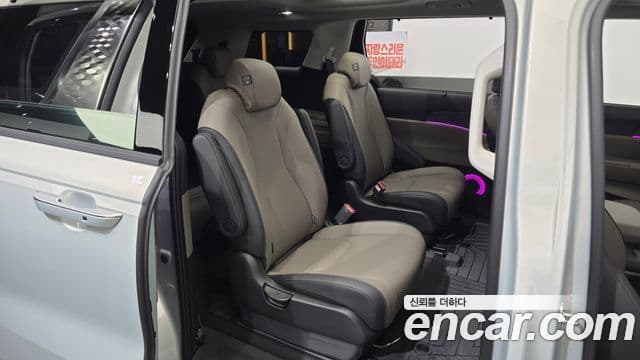 Kia Carnival 2025 — Şəkil 11/20