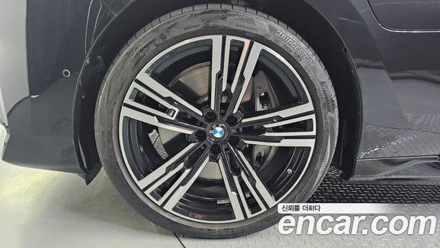 BMW 7 Series 2025 — ფოტო 5/20