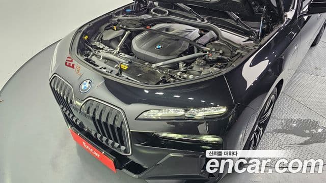 BMW 7 Series 2025 — ფოტო 6/20