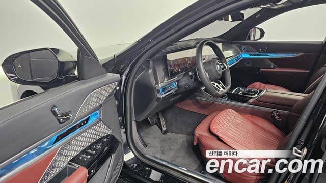 BMW 7 Series 2025 — ფოტო 10/20