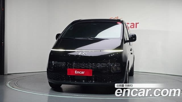 Hyundai Staria 2021 — ფოტო 3/20