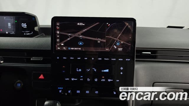 Hyundai Staria 2021 — ფოტო 14/20