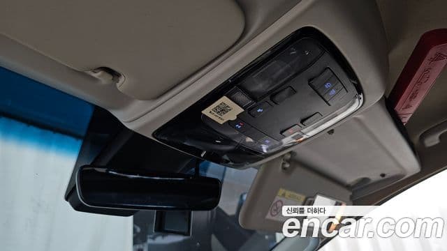Hyundai Staria 2021 — ფოტო 17/20