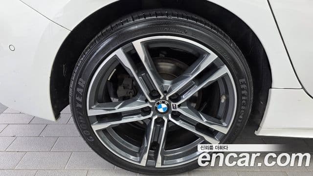 BMW 1 Series 2021 — ფოტო 5/20