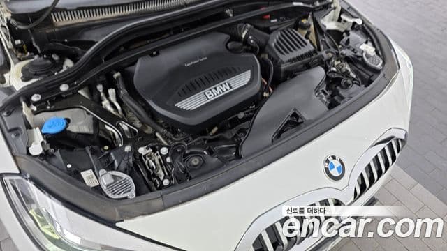 BMW 1 Series 2021 — ფოტო 6/20
