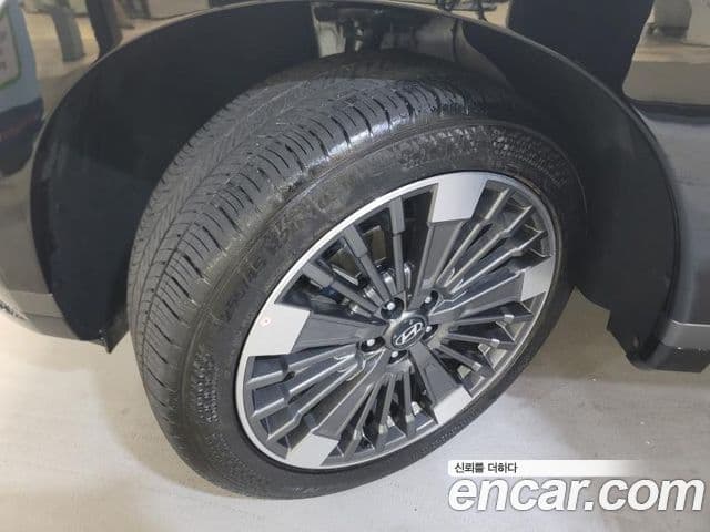 Hyundai Santa Fe 2025 — ფოტო 19/20