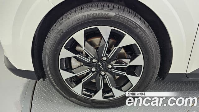 Kia Carnival 2023 — Şəkil 5/20