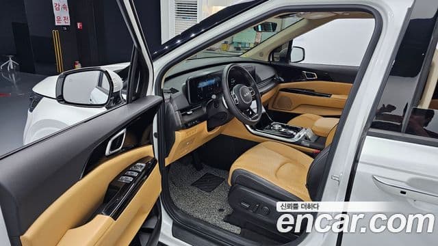 Kia Carnival 2023 — Şəkil 10/20