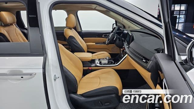 Kia Carnival 2023 — Şəkil 11/20