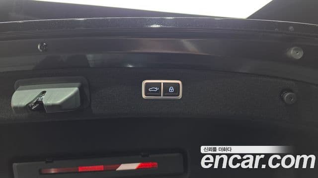 Genesis Electrified G80 2024 — ფოტო 18/20