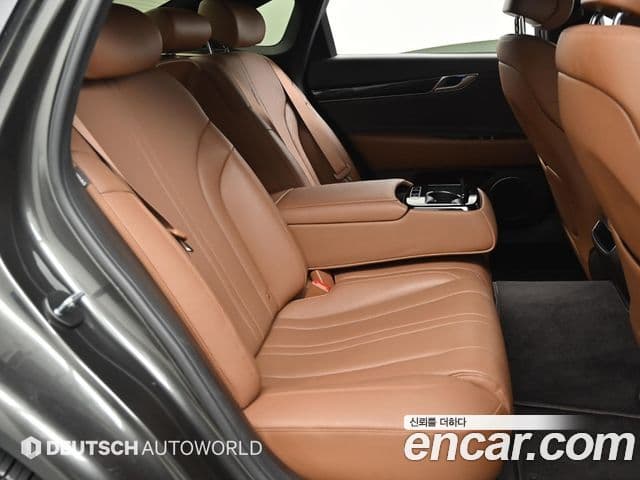 Genesis Electrified G80 2022 — фото 12 из 20