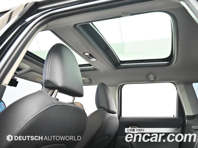 Mini Cooper C 2025 — фото 18 из 20