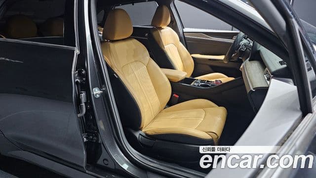 Kia K5 2023 — Şəkil 12/20