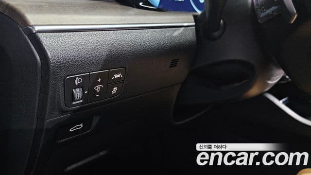 Kia K5 2023 — фото 17 из 20