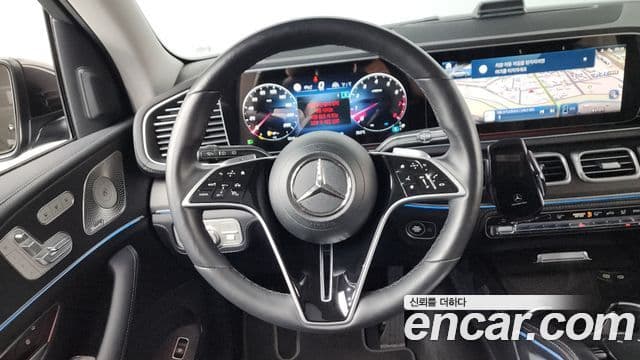 Mercedes-Benz GLE-Class 2024 — ფოტო 13/20