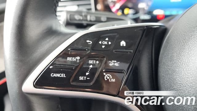 Mercedes-Benz GLE-Class 2024 — ფოტო 18/20