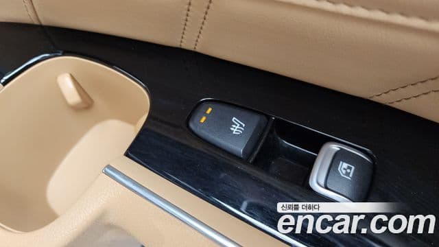 Kia Sorento 2020 — ფოტო 19/20