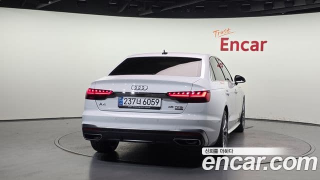 Audi A4 2023 — ფოტო 16/34