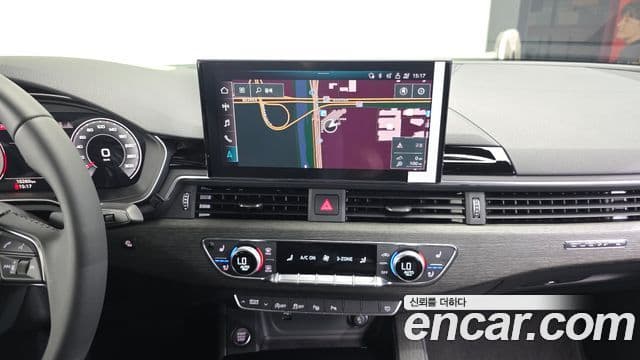 Audi A4 2023 — ფოტო 31/34