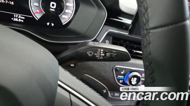 Audi A4 2023 — ფოტო 19/34