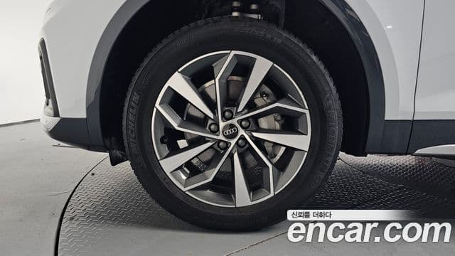 Audi Q5 2024 — Photo 29/35