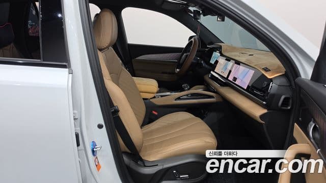 Renault Samsung Grand Koleos 2025 — Photo 24/35