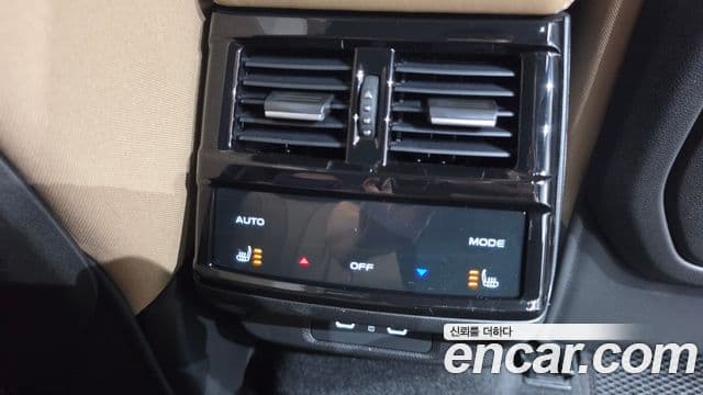 Renault Samsung Grand Koleos 2025 — Photo 7/35
