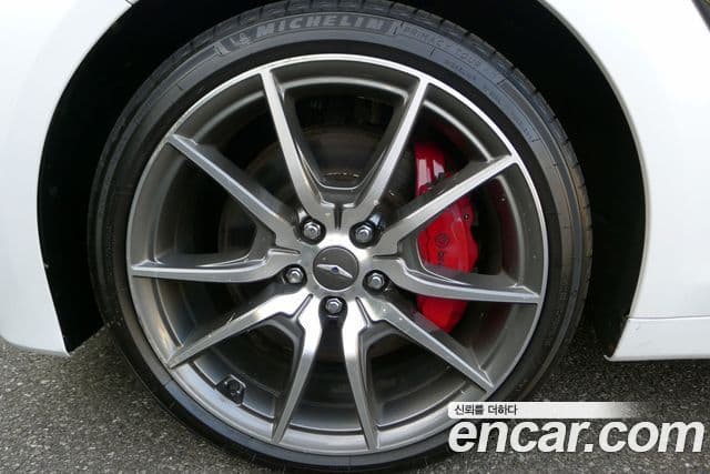 Genesis G70 2020 — Photo 14/20
