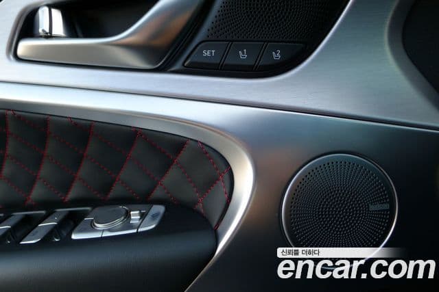 Genesis G70 2020 — Photo 11/20