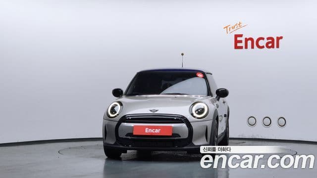 Mini Cooper 2021 — ფოტო 6/30