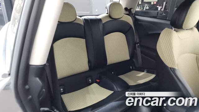 Mini Cooper 2021 — ფოტო 2/30