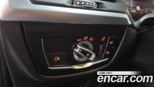BMW X4 2022 — Photo 8/34