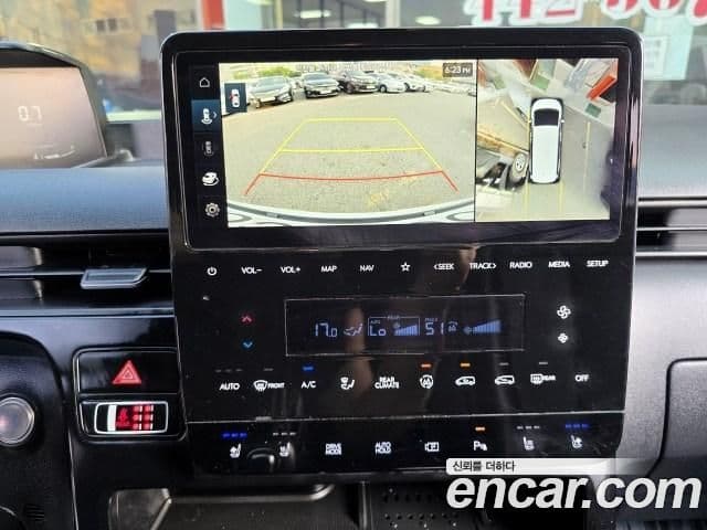 Hyundai Staria 2023 — Фото 7/20