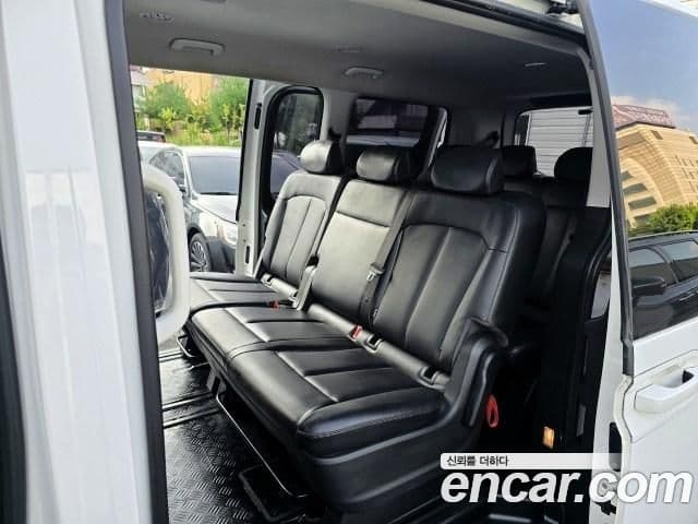 Hyundai Staria 2023 — Фото 9/20