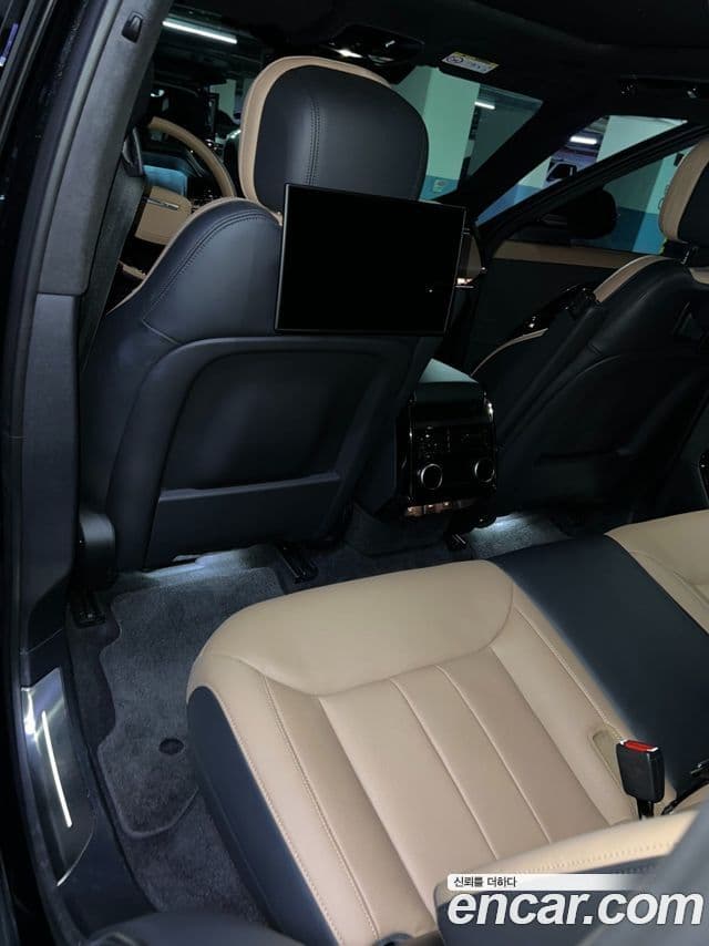 Land Rover Range Rover Sport 2024 — Photo 14/16