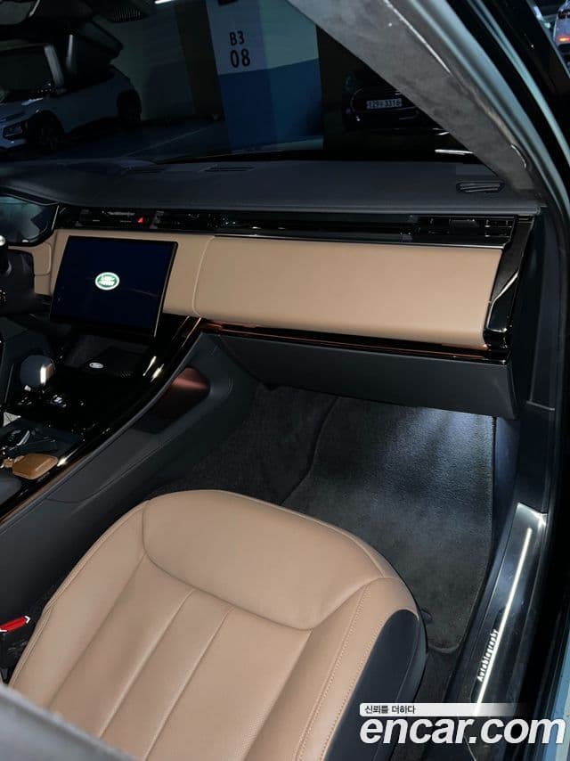 Land Rover Range Rover Sport 2024 — Photo 8/16