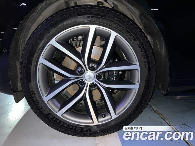 Land Rover Range Rover Sport 2024 — Photo 12/16
