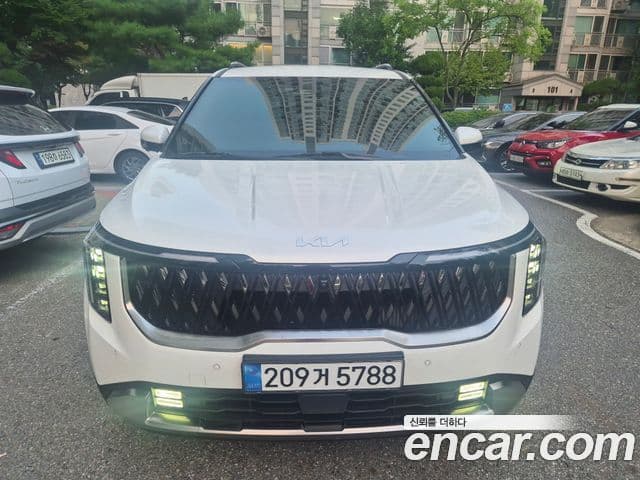 Kia Carnival 2025 — Фото 3/8