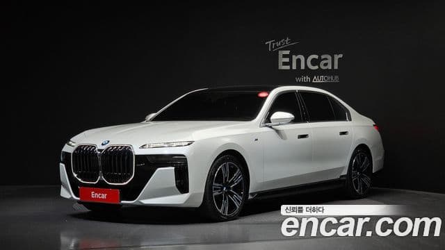 BMW i7 2025 — Photo 6/35