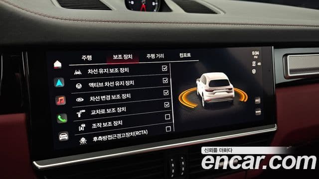 Porsche Cayenne 2023 — Photo 18/38