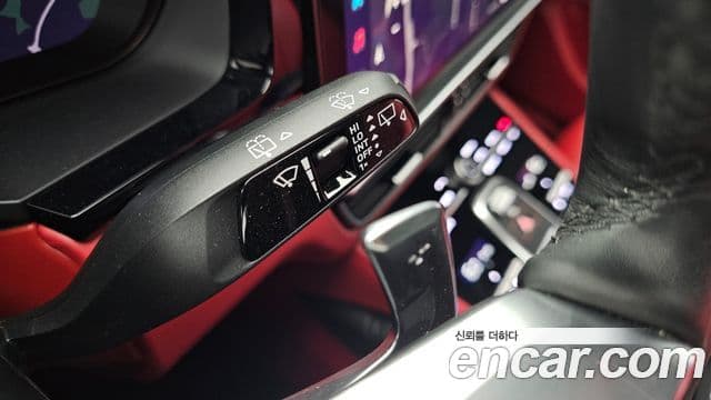 Porsche Cayenne 2023 — Photo 3/38