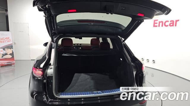 Porsche Cayenne 2023 — Photo 5/38