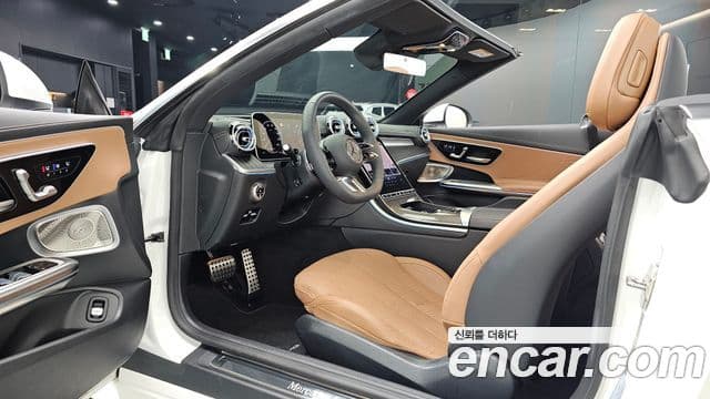 Mercedes-Benz CLE-Class 2025 — Photo 29/31