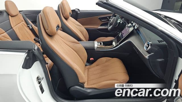 Mercedes-Benz CLE-Class 2025 — Photo 31/31