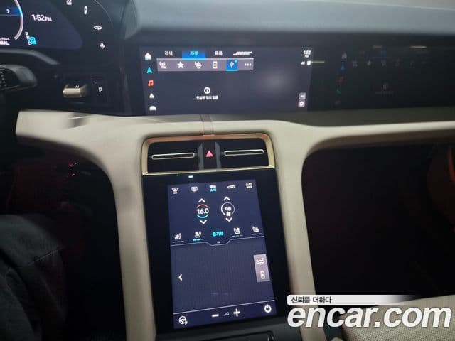 Porsche Taycan 2025 — Photo 17/20