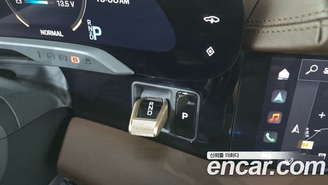 Porsche Taycan 2021 — Photo 29/36